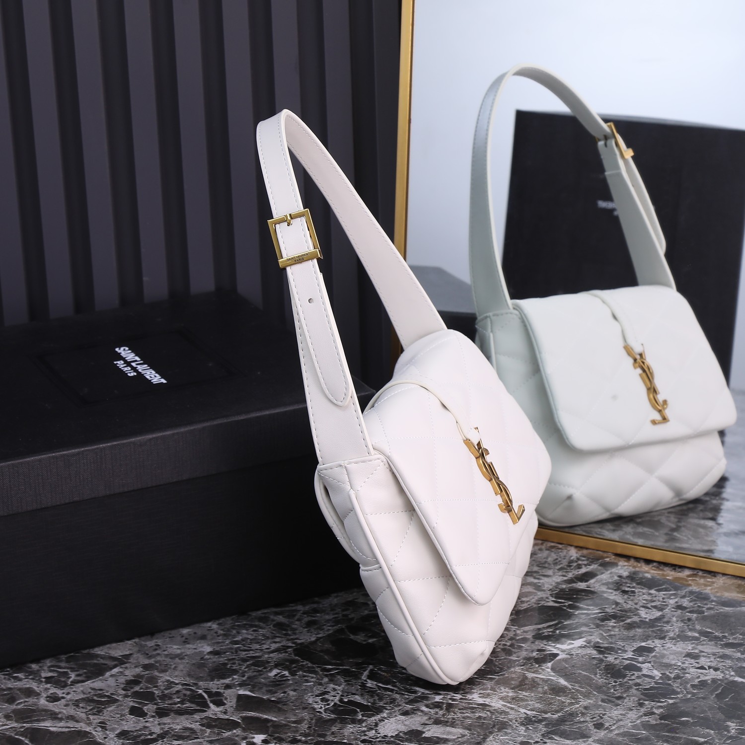 【SAINT LAURENT】  SUNSET サイズ: 24×18×5.5cm -3色