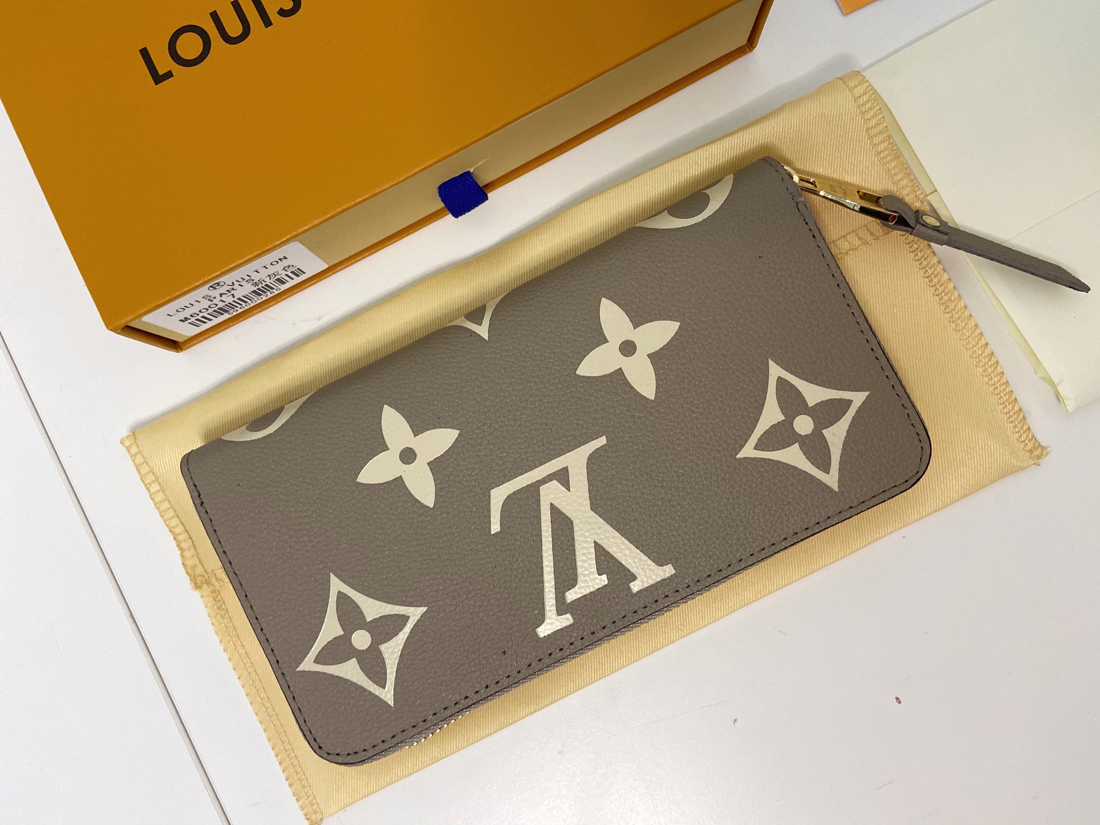 【LOUIS VUITTON】Pochette Félicie  19 x 10.5 x 2.5 cm -3色