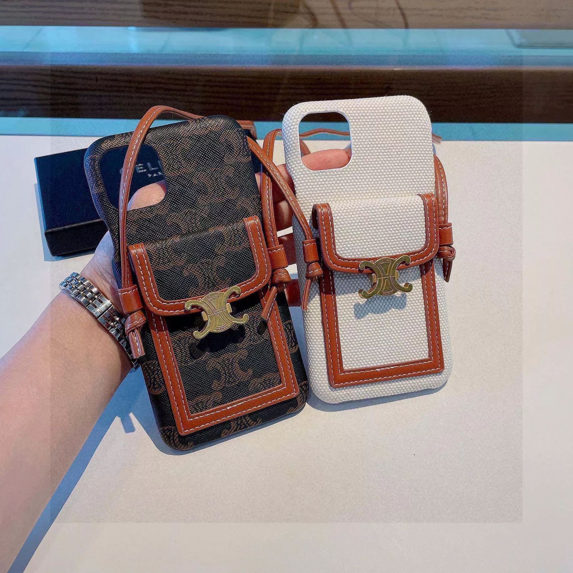 【スマホケース】Celine 携帯カバー   -2色