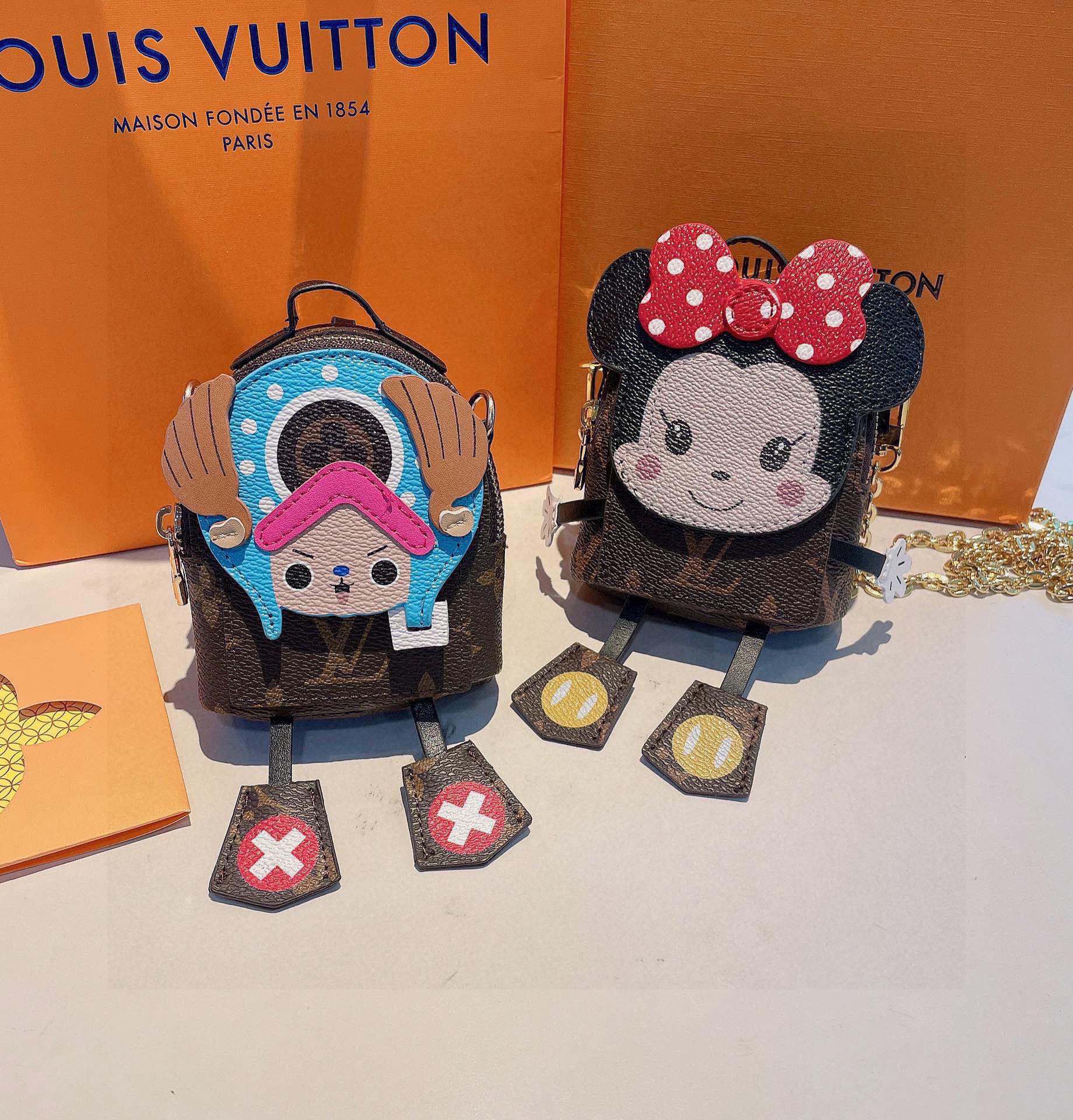 【LOUIS VUITTON】 キーホルダー  チャーム  -2色