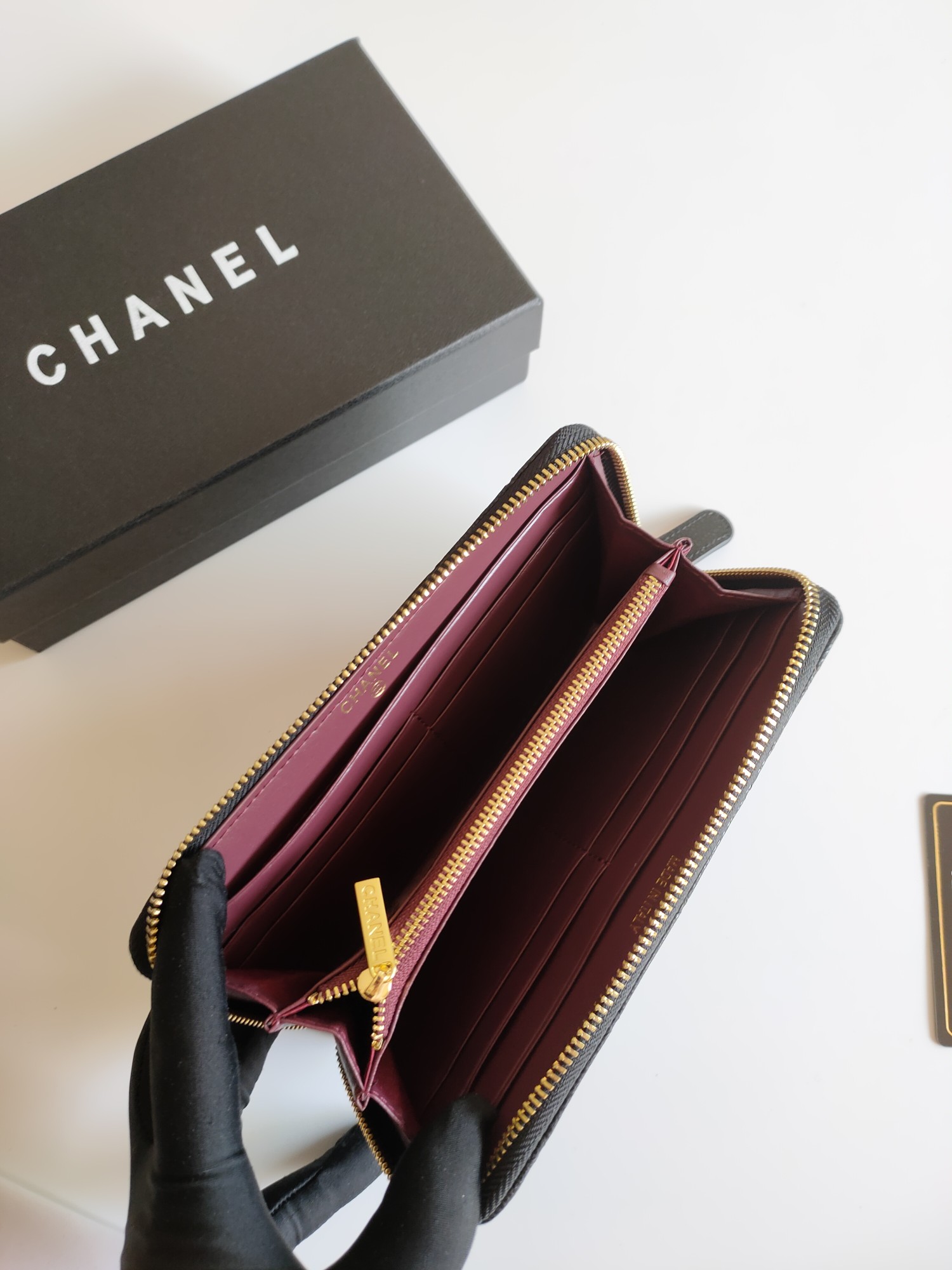 【CHANEL 】ジッパーの財布  10.5-19-3CM-2色
