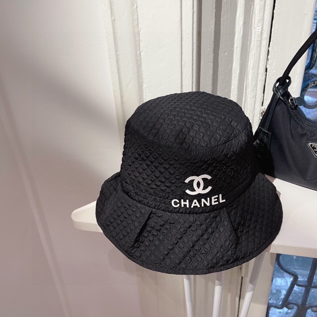 【キャップ 】CHANEL  -2色