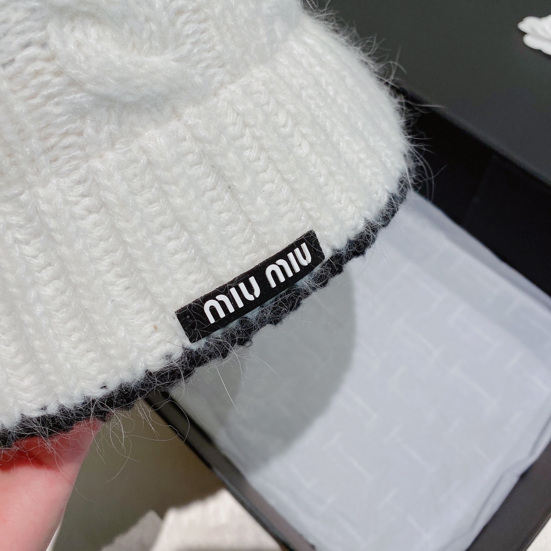 【キャップ 】MIUMIU   -2色