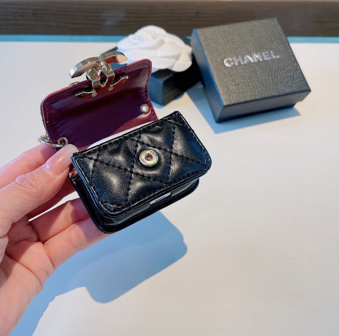 【スマホケース】CHANEL  イヤホン バッグ   -2色