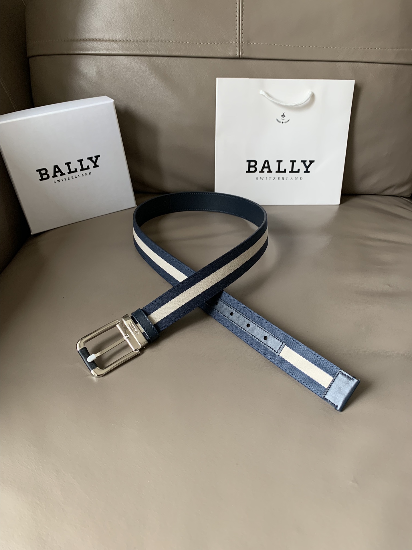 【BALLY】 メンズ  幅：3.5CM 長：105-125CM  -4色