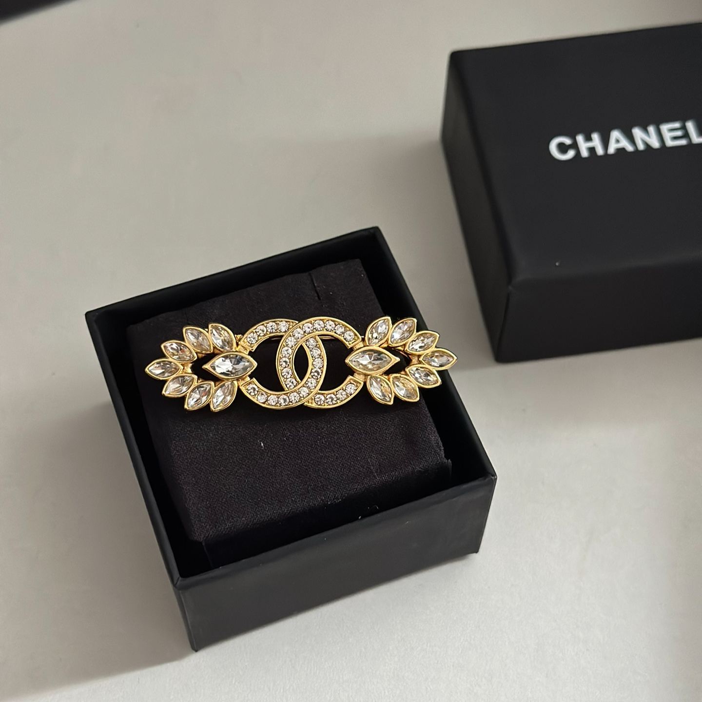 【ブローチ】★CHANEL★