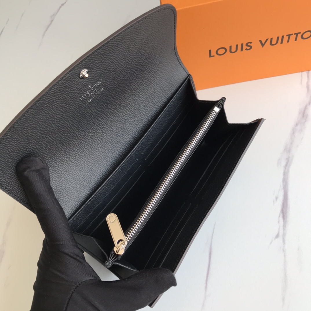 【LOUIS VUITTON】ボタン財布  19x10x2cm -4色