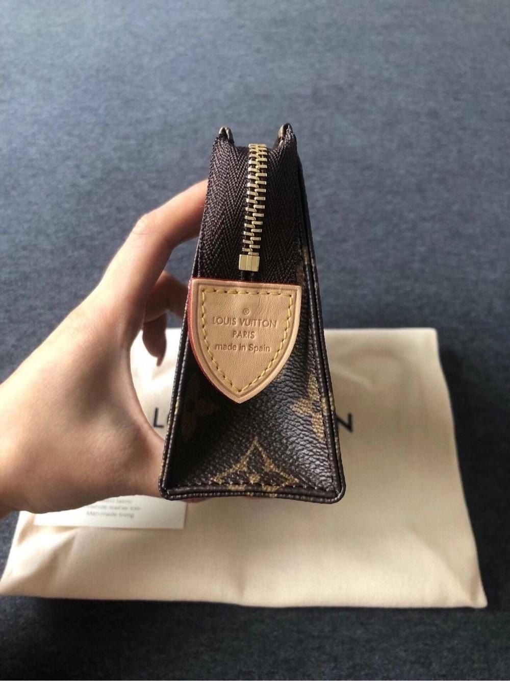 LV（ルイヴィトン） クラシックスタイル爆発スタイルウォッシュバッグ、ハンドバッグ15/19/26老眼男性と女性の同じスタイル