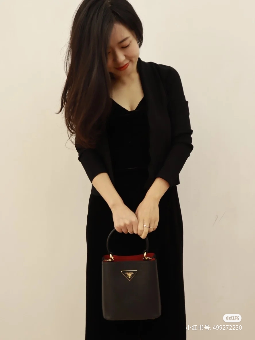 【PRADA】  DOUBLE BUCKET  サイズ: 23*23*13 cm -3色