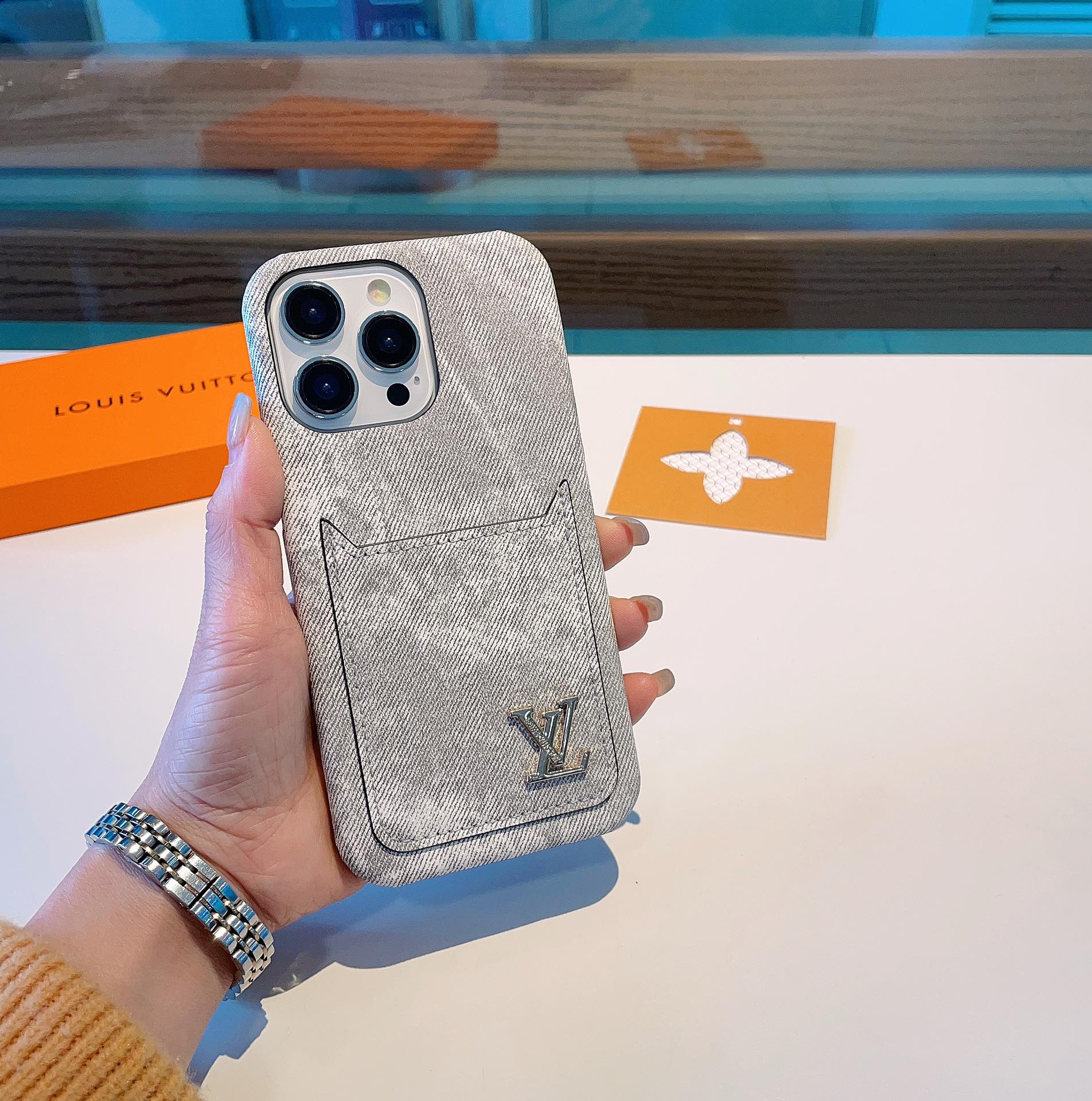 【スマホケース】LV 携帯カバー