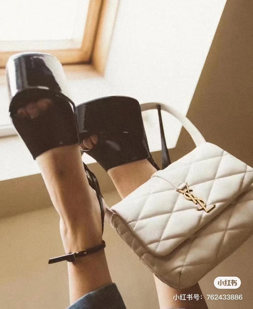 【SAINT LAURENT】  SUNSET サイズ: 24×18×5.5cm -3色
