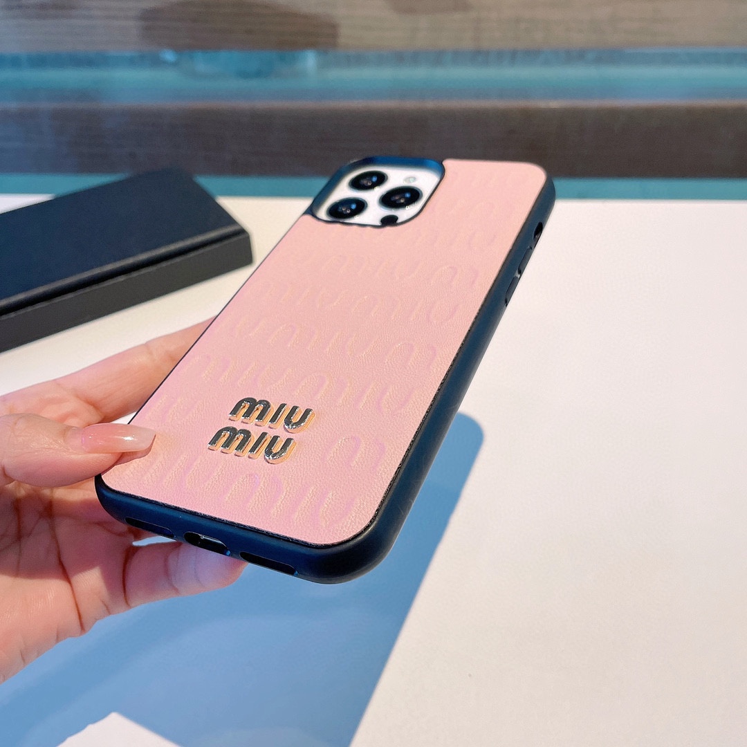 【スマホケース】MIUMIU 携帯カバー   -2色