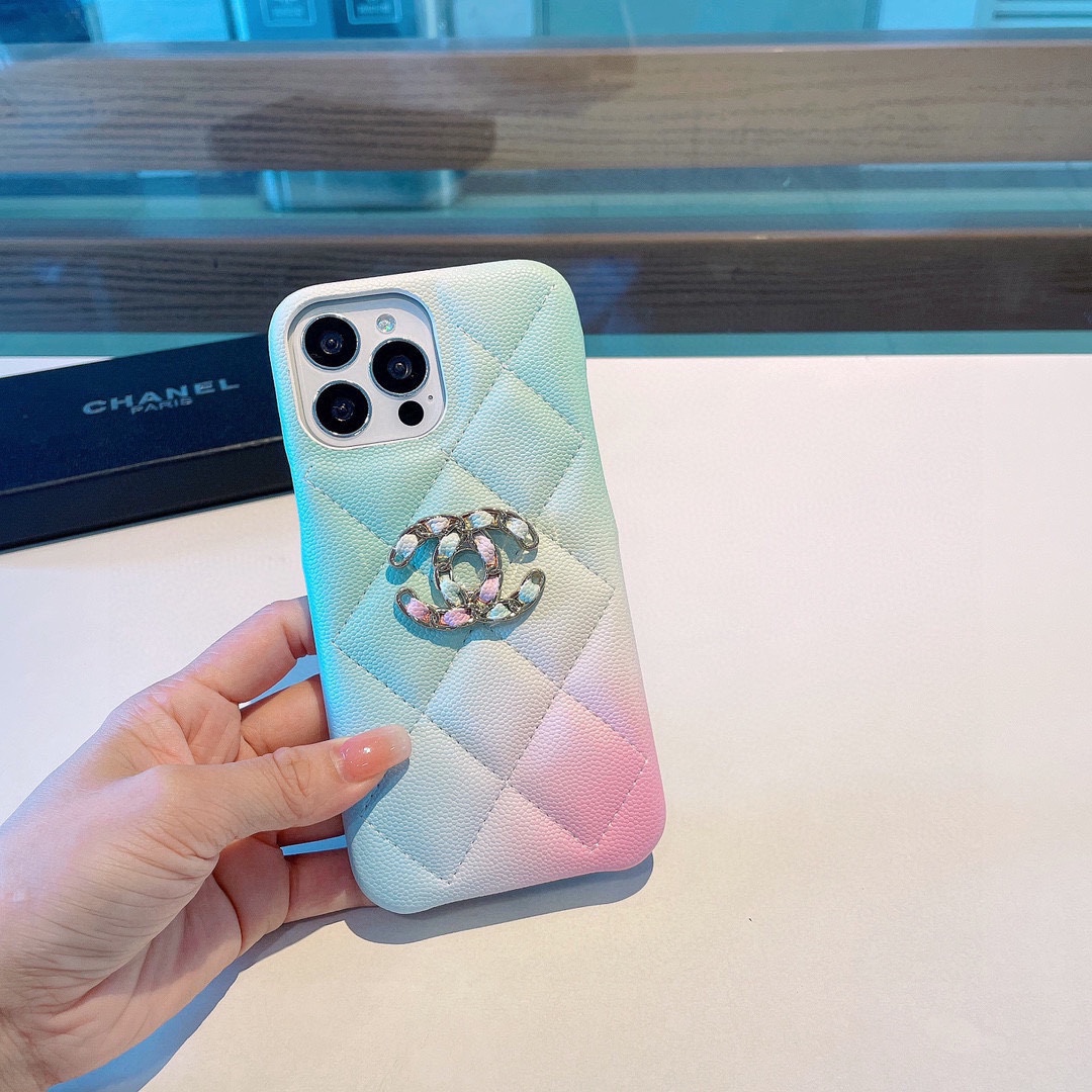 【スマホケース】 CHANEL 携帯カバー