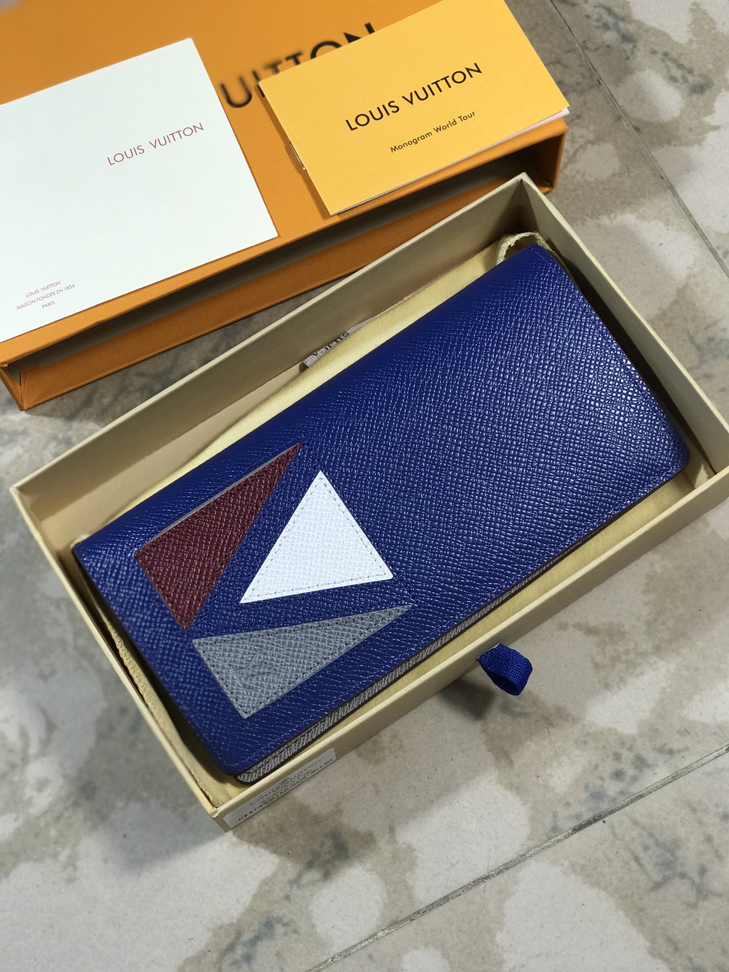 【LOUIS VUITTON】BRAZZA長財布 19x10x2cm -3色
