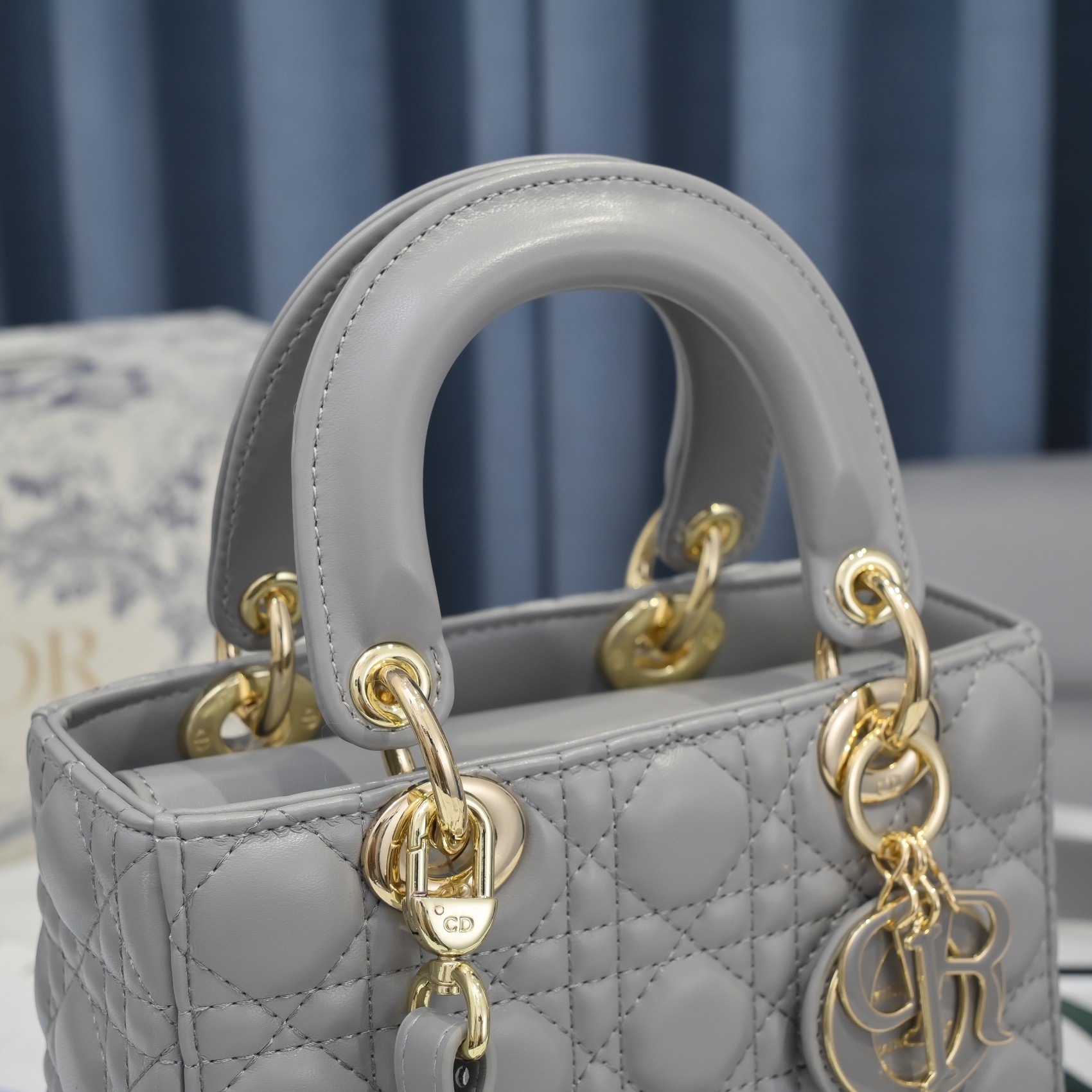 【DIOR】Di0r Ultra-matte -20x17x9CM -4色