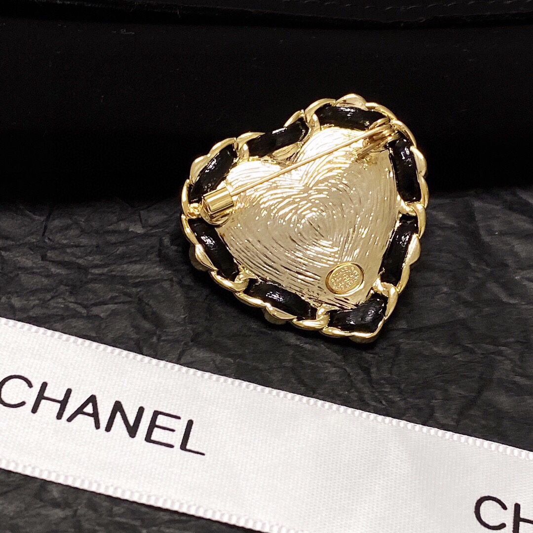 【ブローチ】★CHANEL★