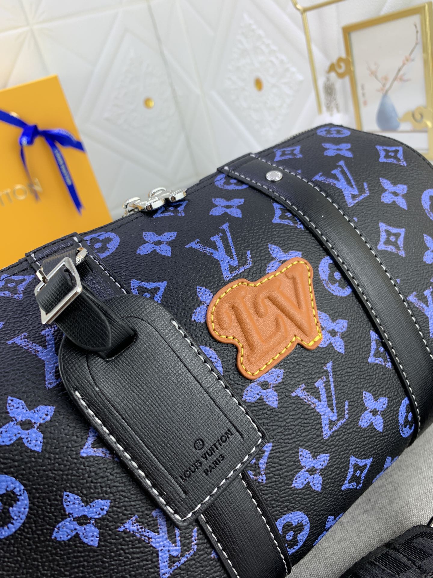 【LOUIS VUITTON】City Keepall -27 x 17 x 13  CM