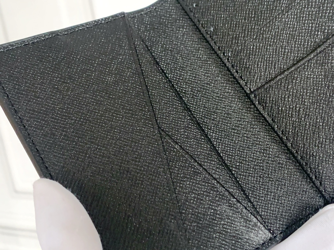 【LOUIS VUITTON】パスケース  7x11x2cm  -6色