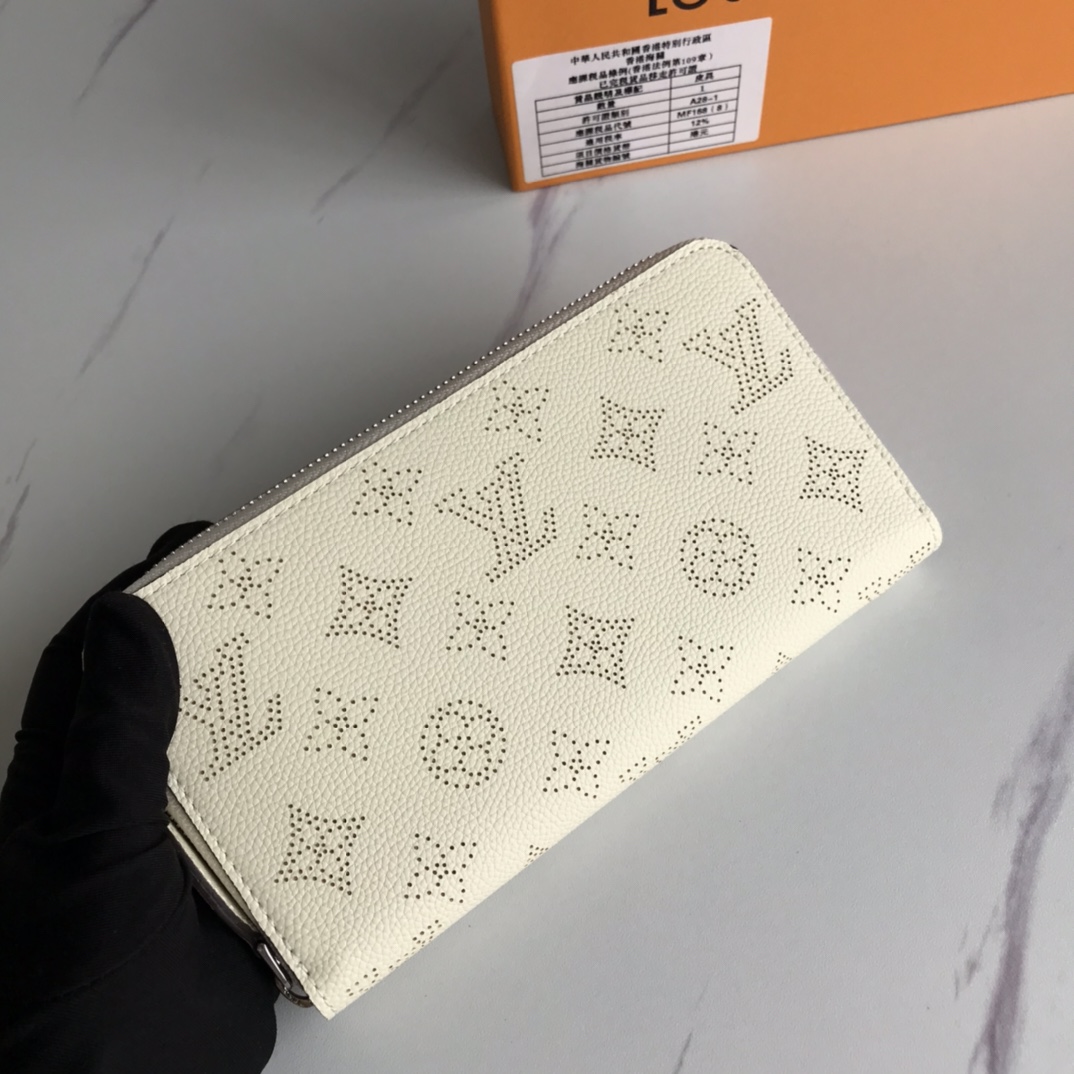 【LOUIS VUITTON】財布  19x10x2cm -5色