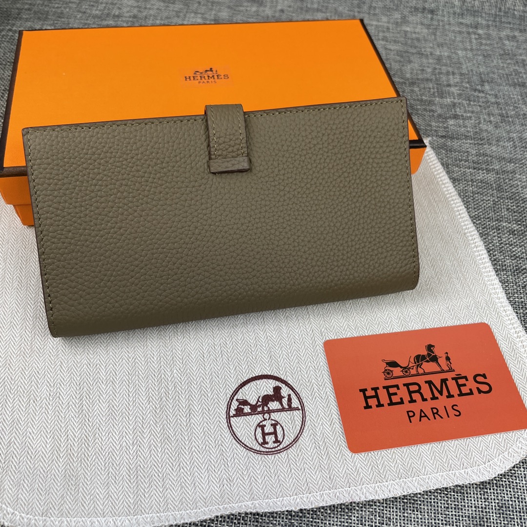 【Hermes 】二つ折り財布  9X17.5 CM -6色