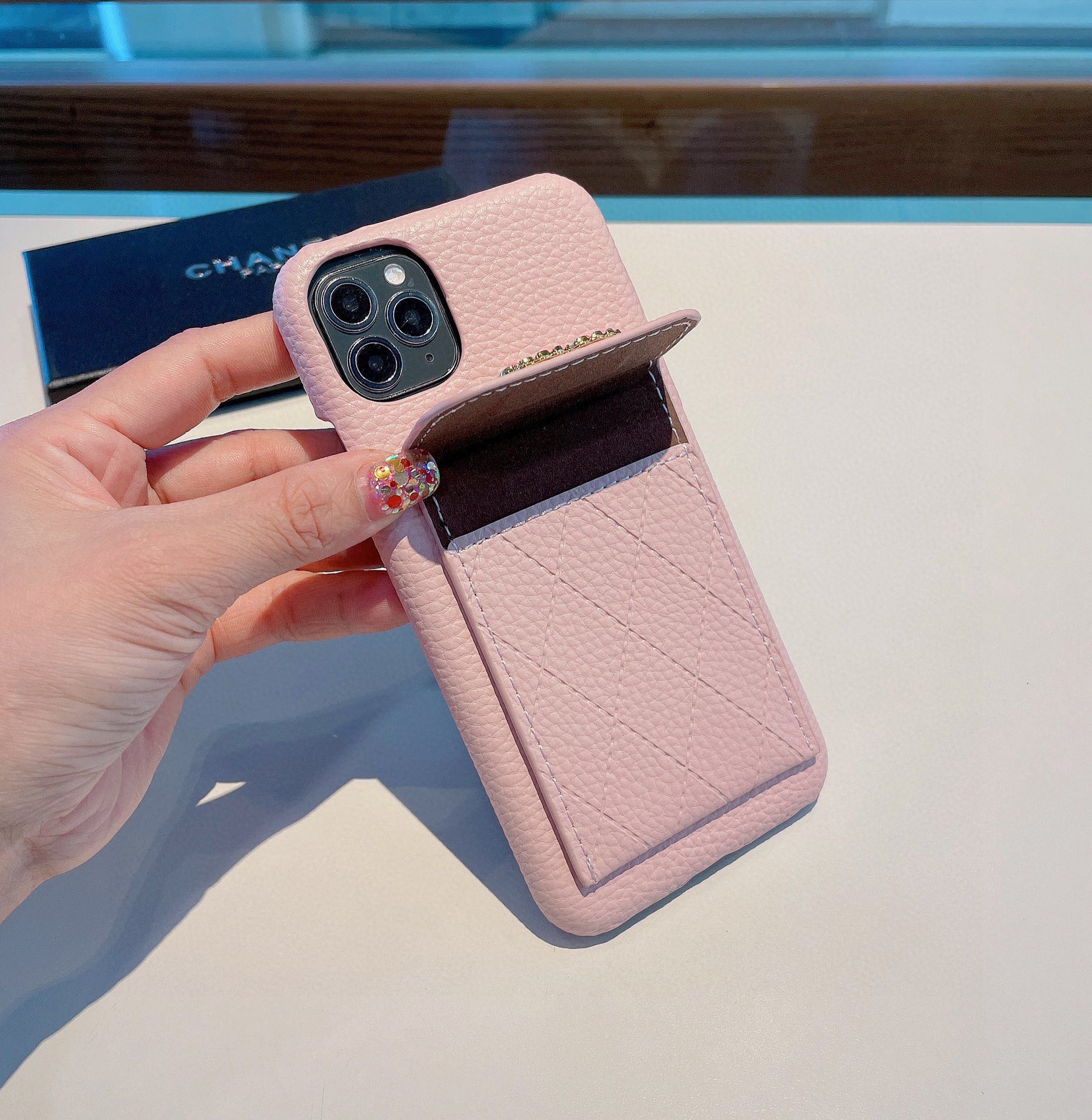 【スマホケース】 CHANEL  携帯カバー   -2色