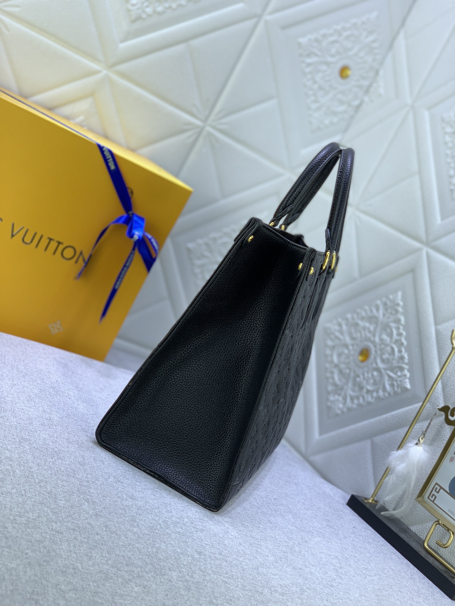 【LOUIS VUITTON】Onthego  34*15*26cm
