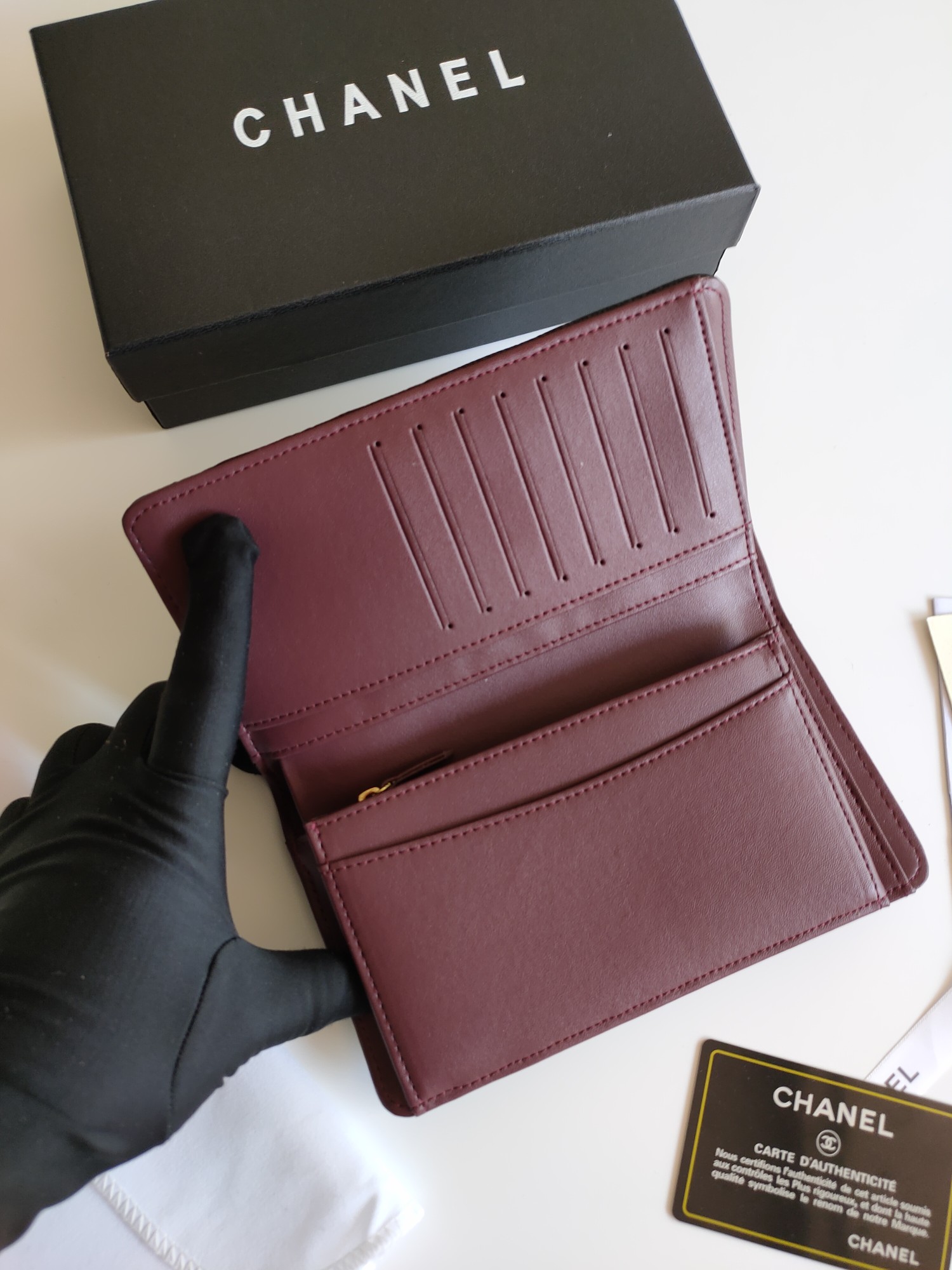【CHANEL 】二つ折り財布  19-10-3CM