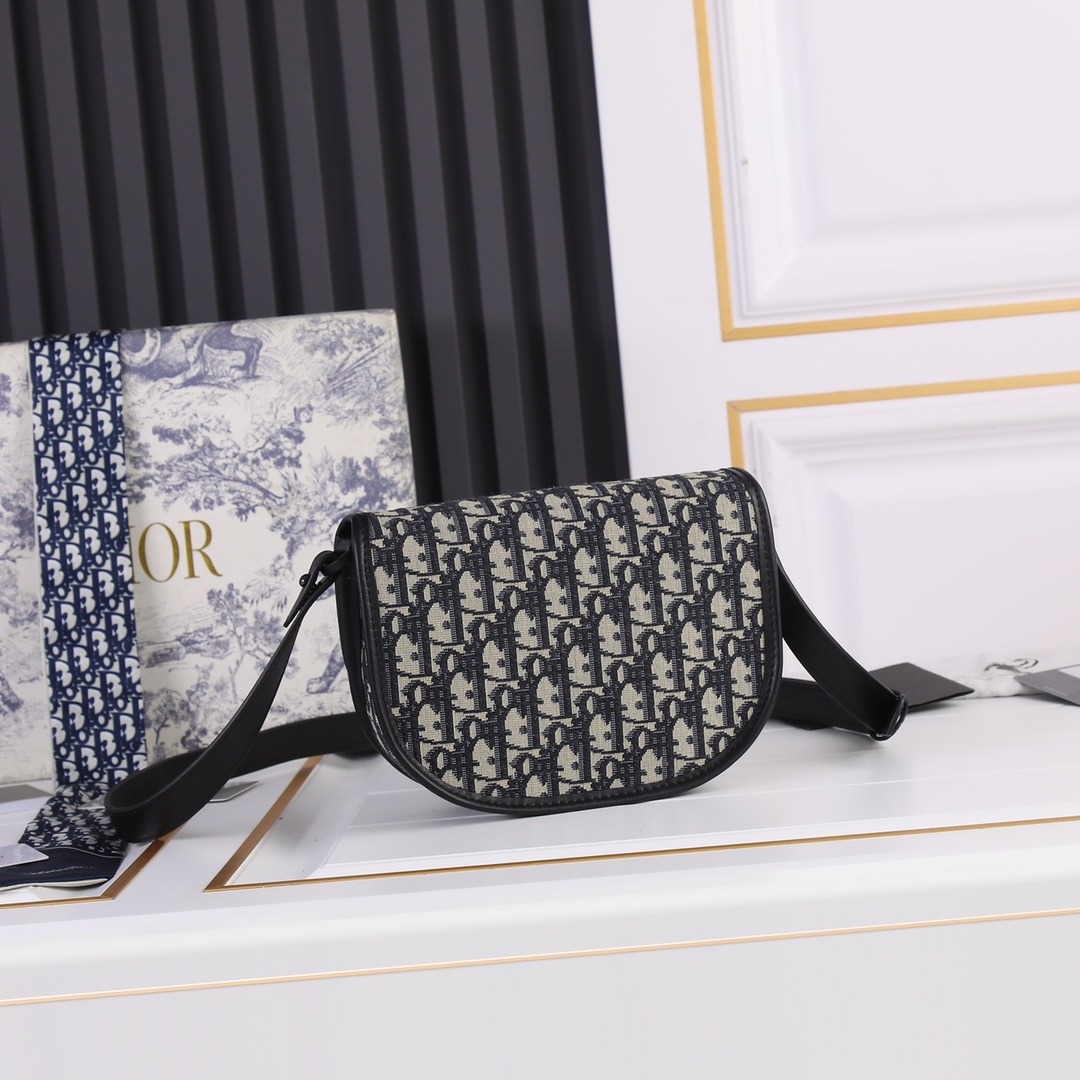 【ディオール】Dior  Gallop  20.5 x 16 x 5 cm -3色