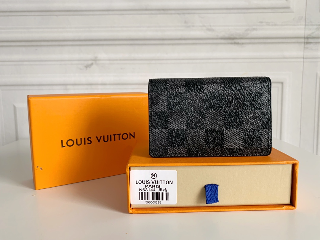 【LOUIS VUITTON】パスケース  7x11x2cm  -6色
