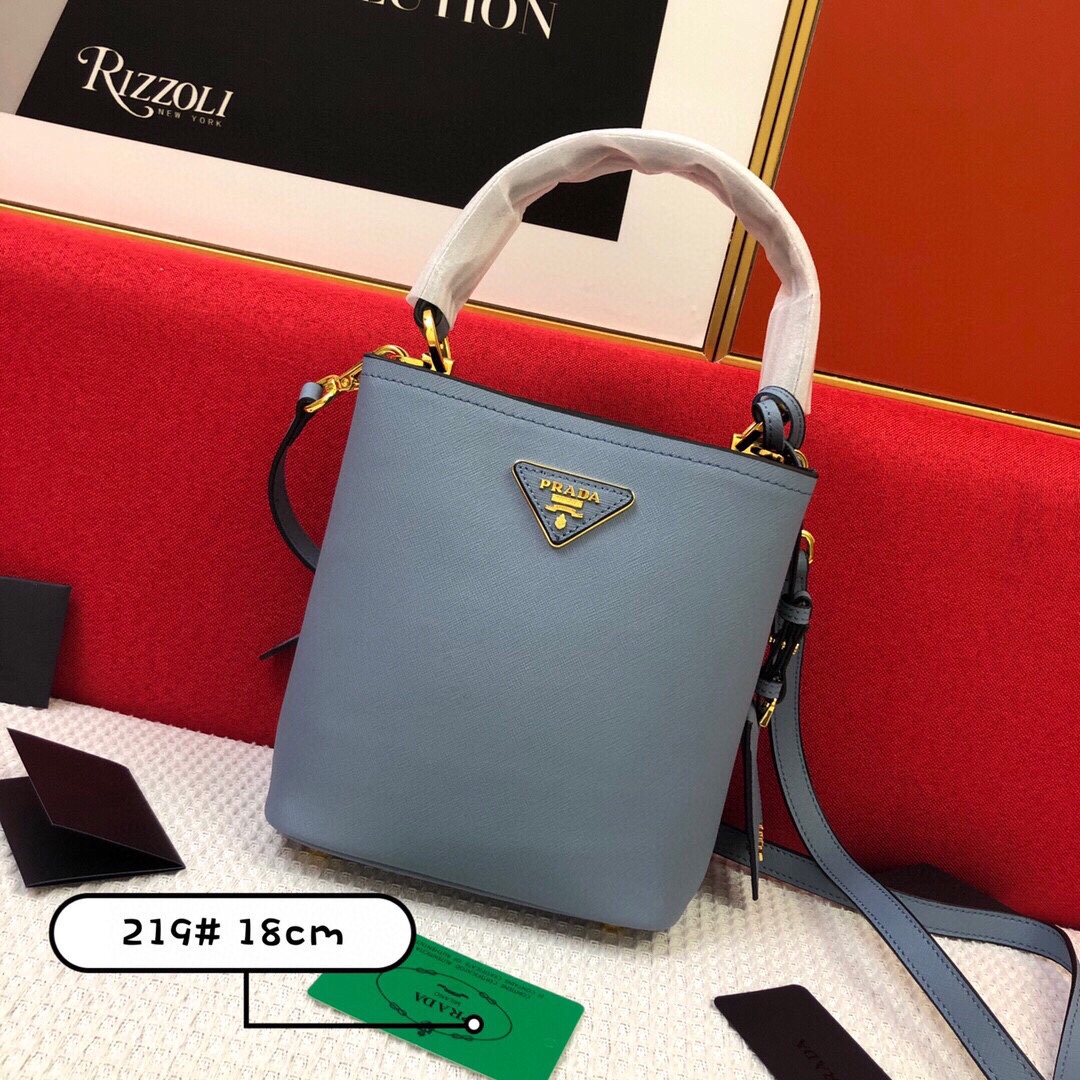 【PRADA】Double Saffiano サイズ: 23*13*22CM  -7色
