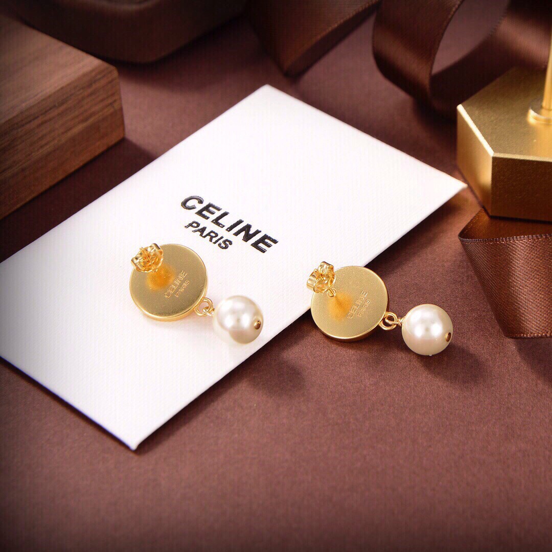 【ピアス】★Celine ★