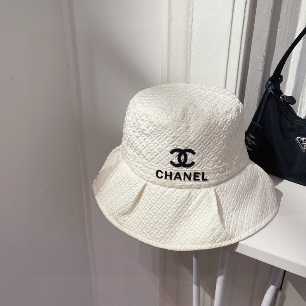 【キャップ 】CHANEL  -2色