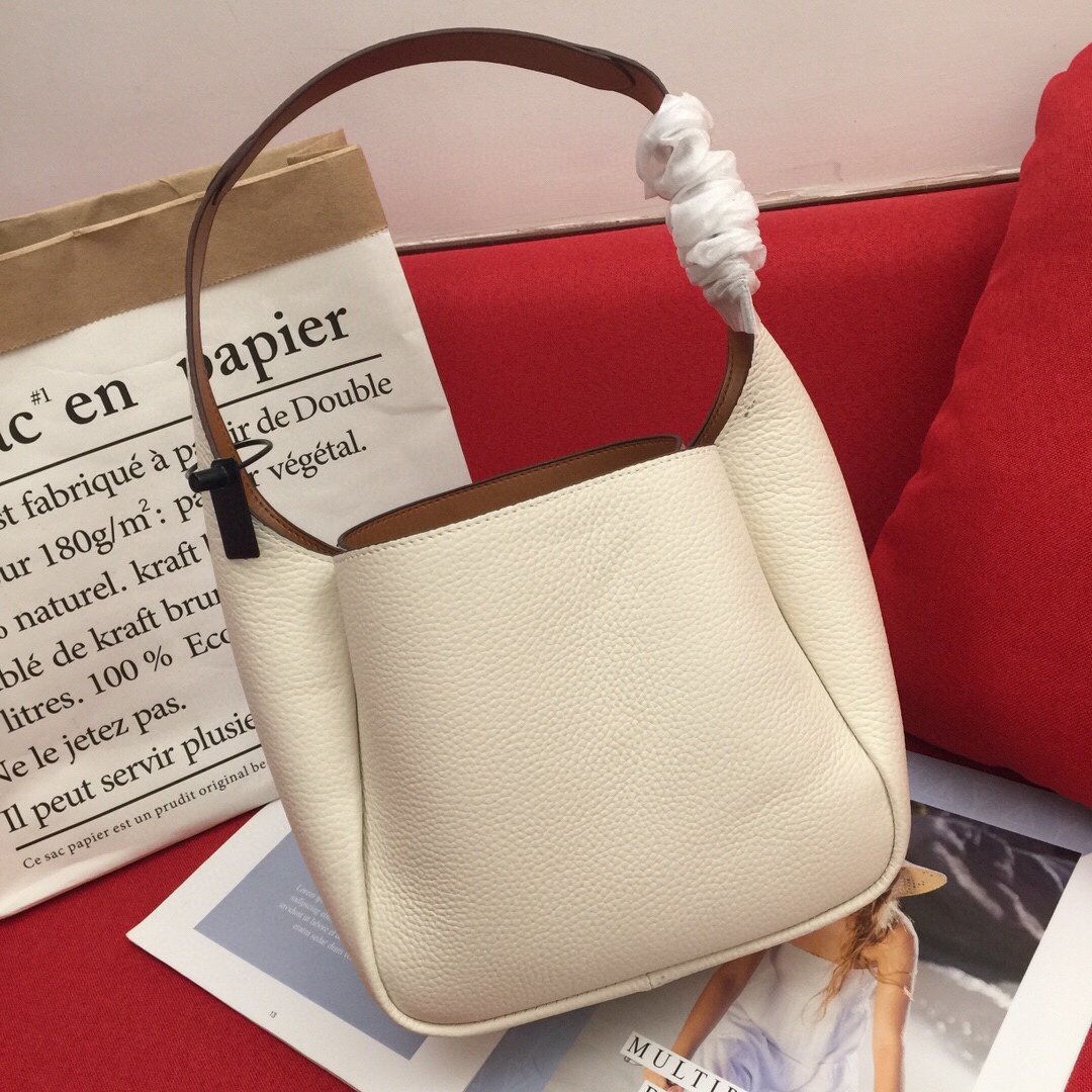 【PRADA】 サイズ: 23x21x13cm -4色