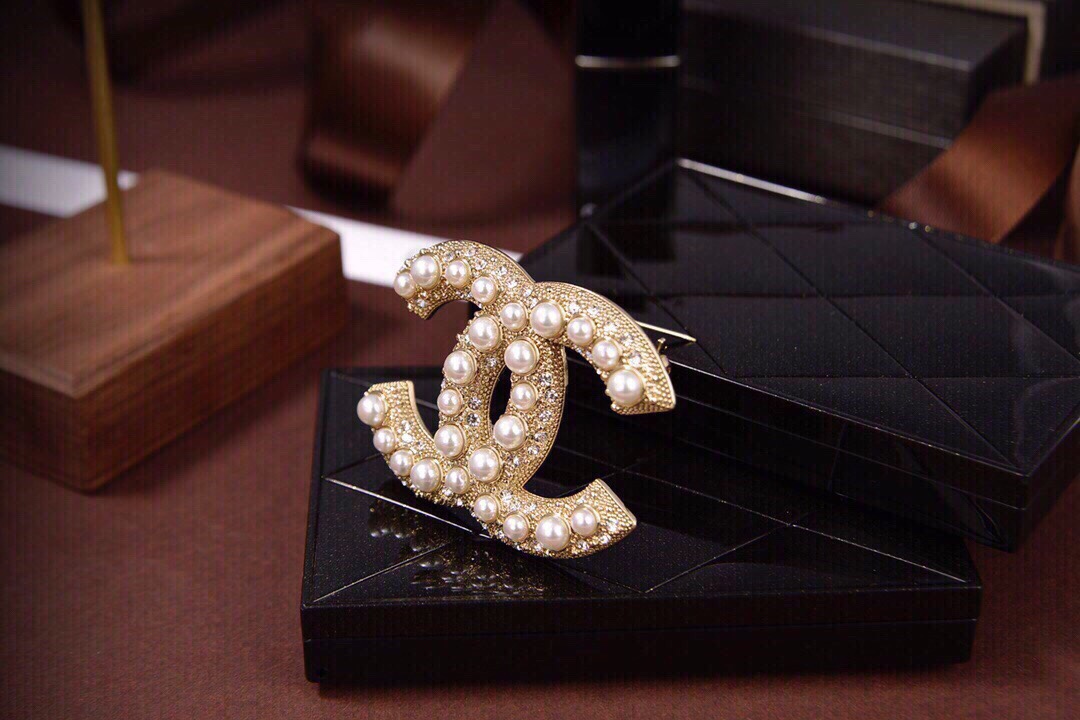 【ブローチ】★CHANEL★