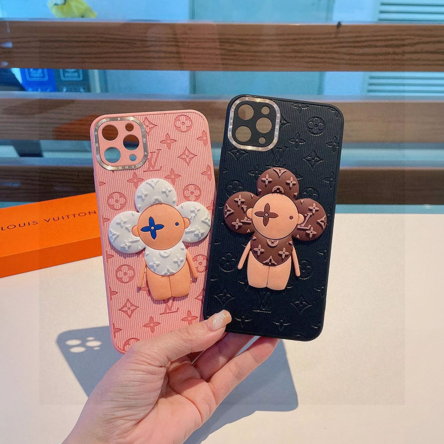 【スマホケース】LV   携帯カバー   -2色