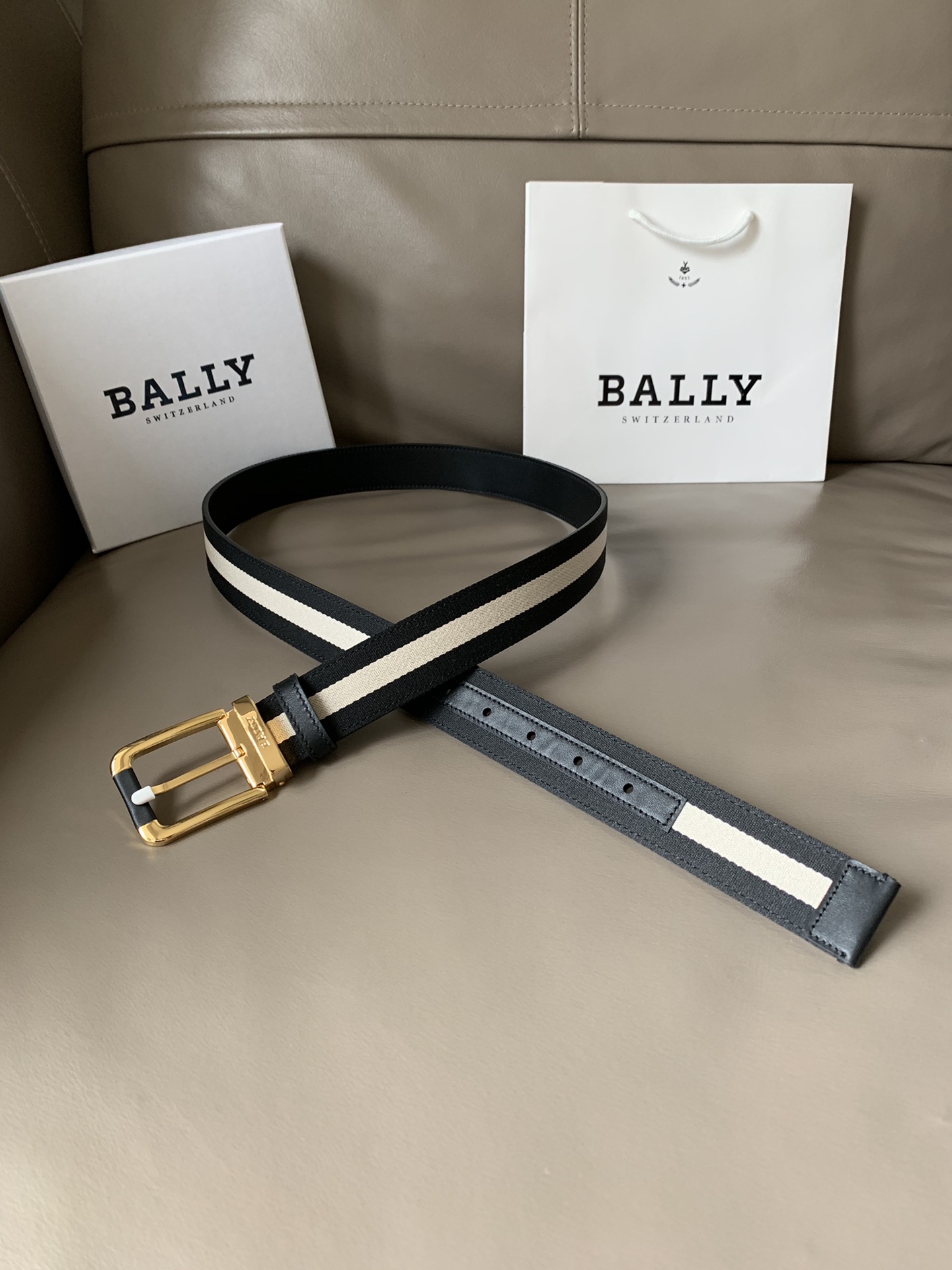 【BALLY】 メンズ  幅：3.5CM 長：105-125CM  -4色