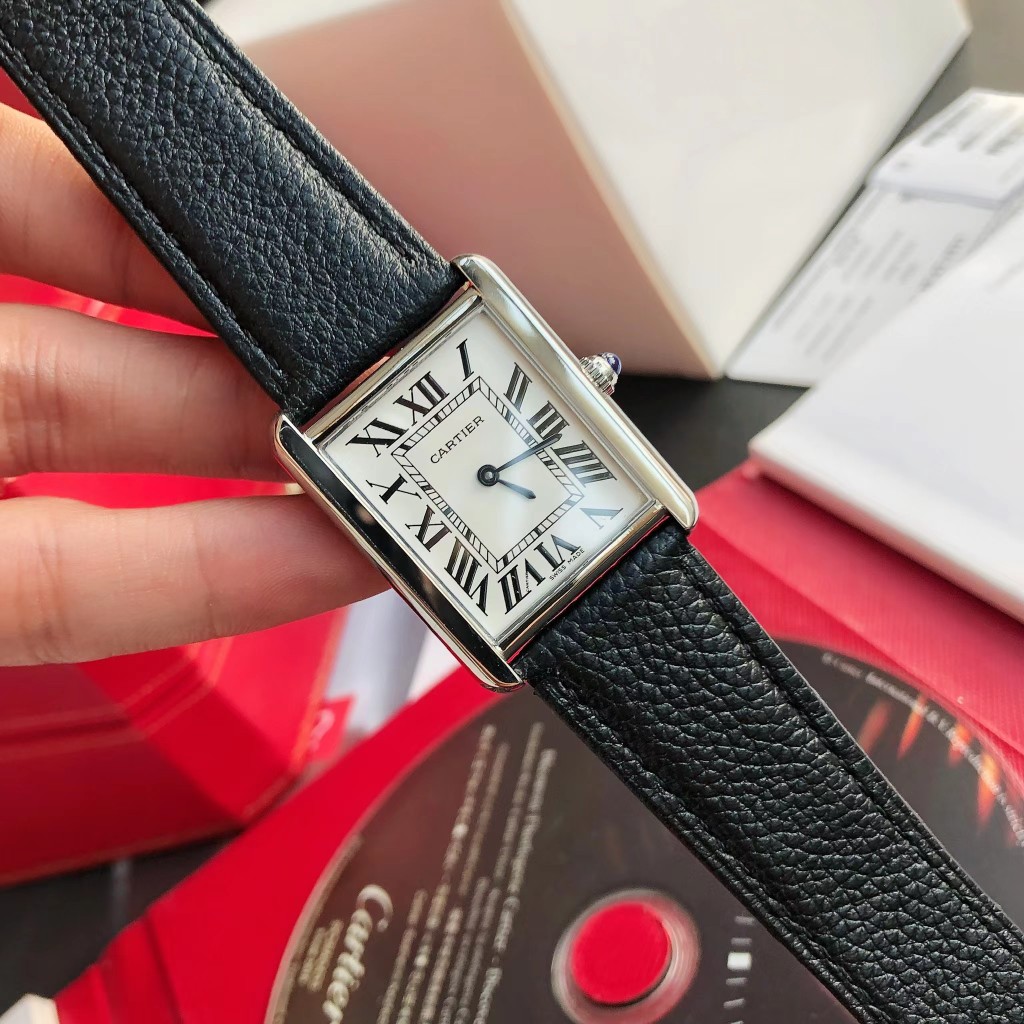 【Cartier】 レディース  27*34 MM