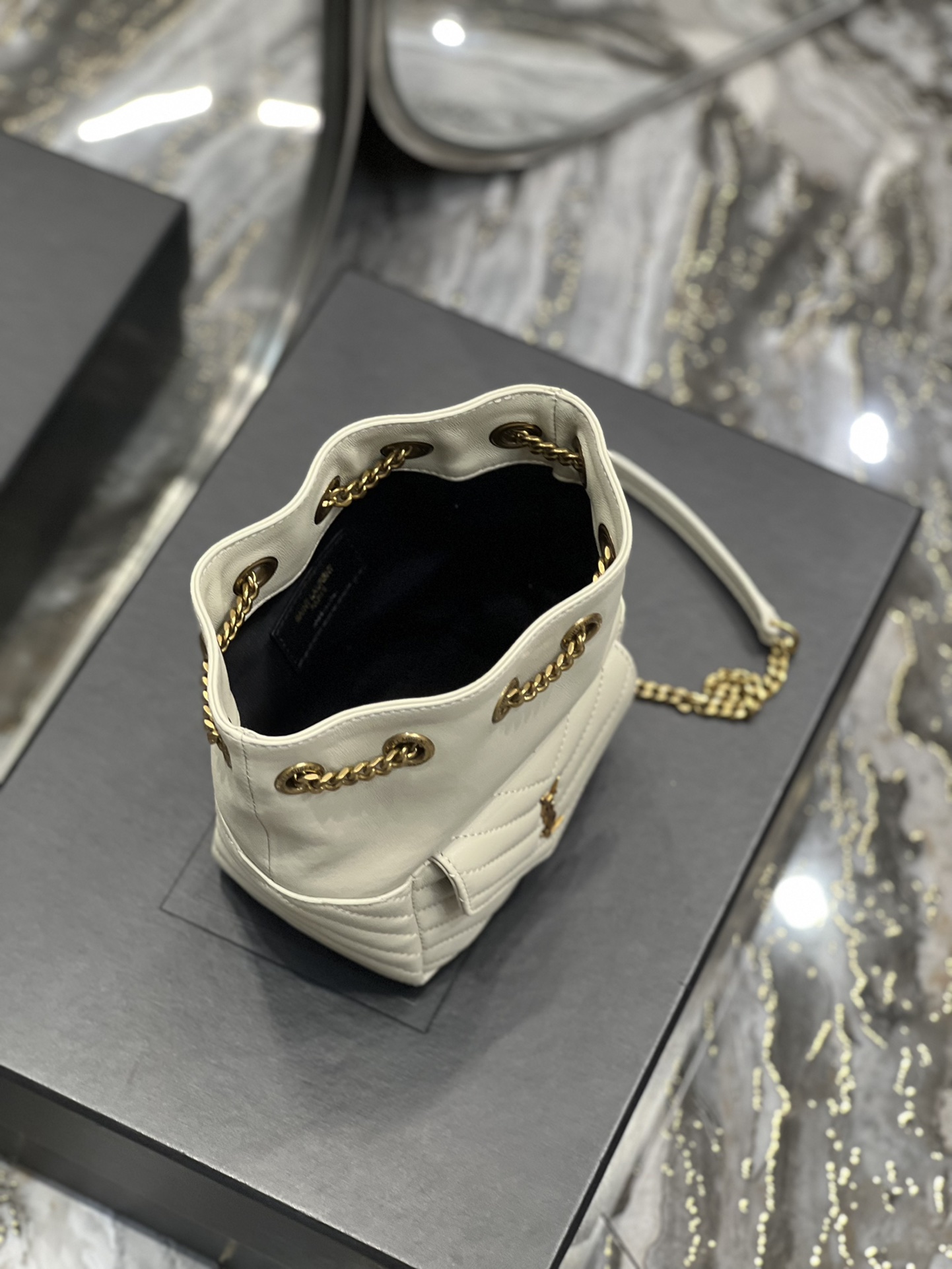 【SAINT LAURENT】 JOE  サイズ: 19x13x13CM  -2色