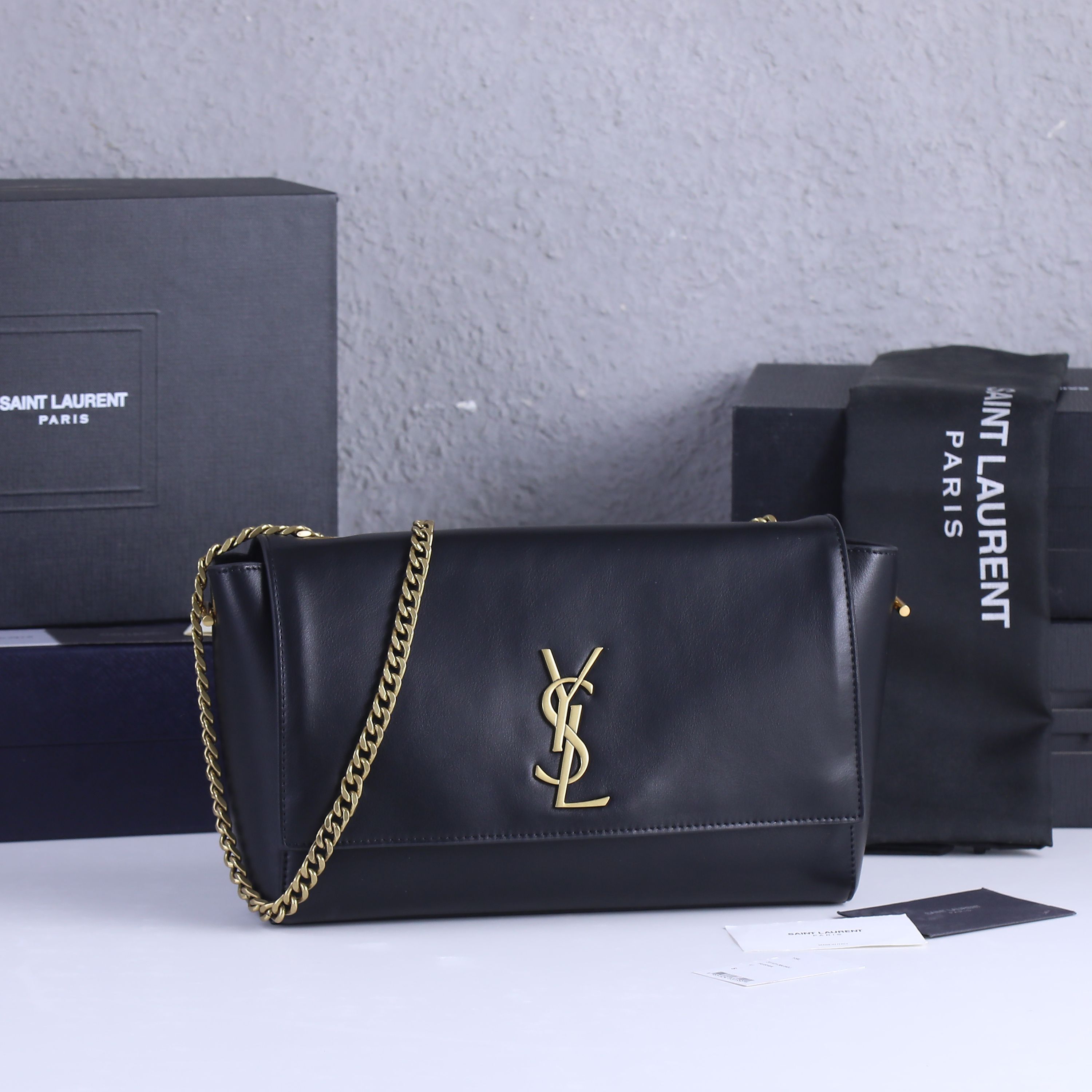 【SAINT LAURENT】  サイズ: 28.5  20.0  6.0 CM
