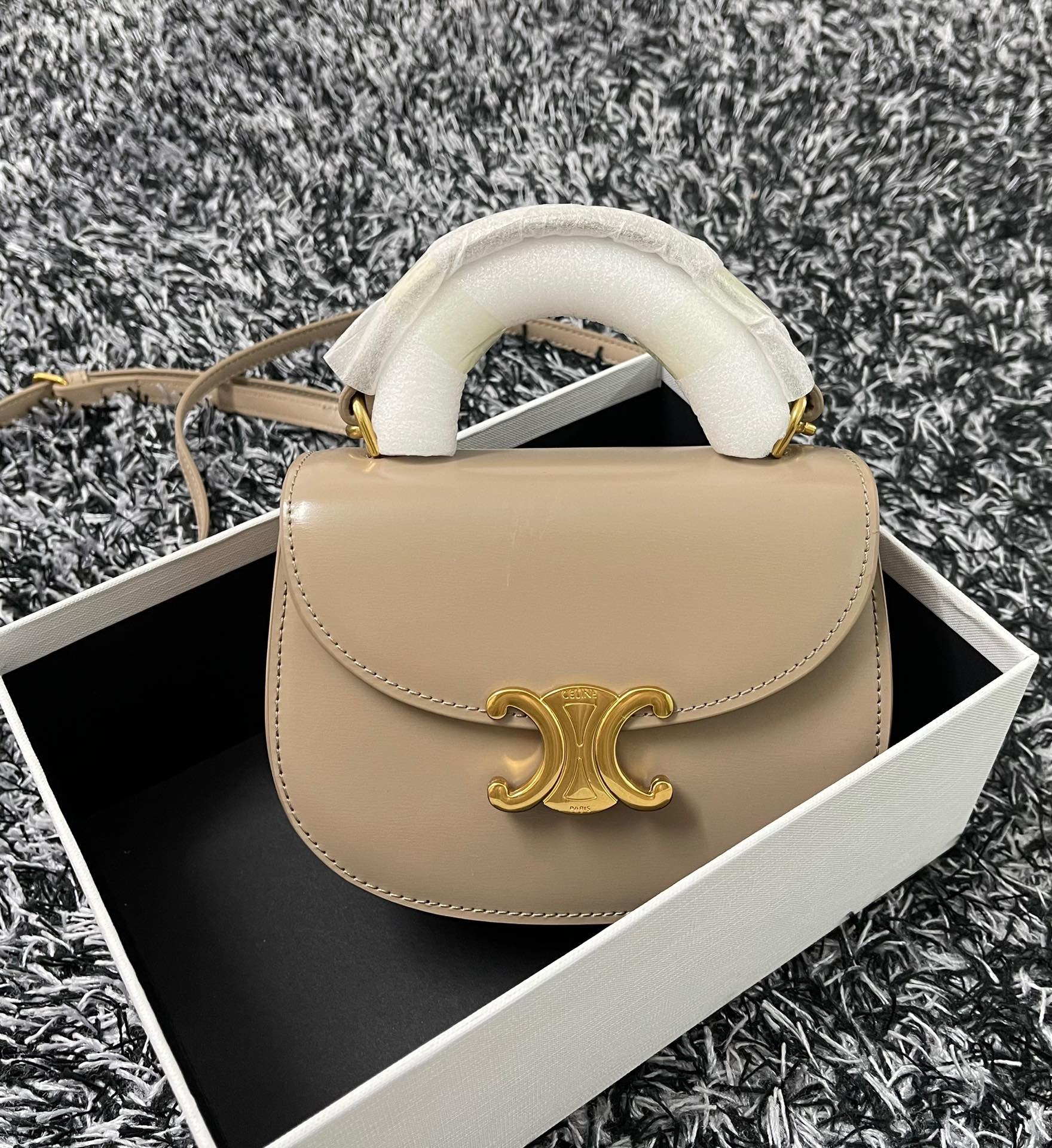 【CELINE】  サイズ:16.5*12*5CM -5色