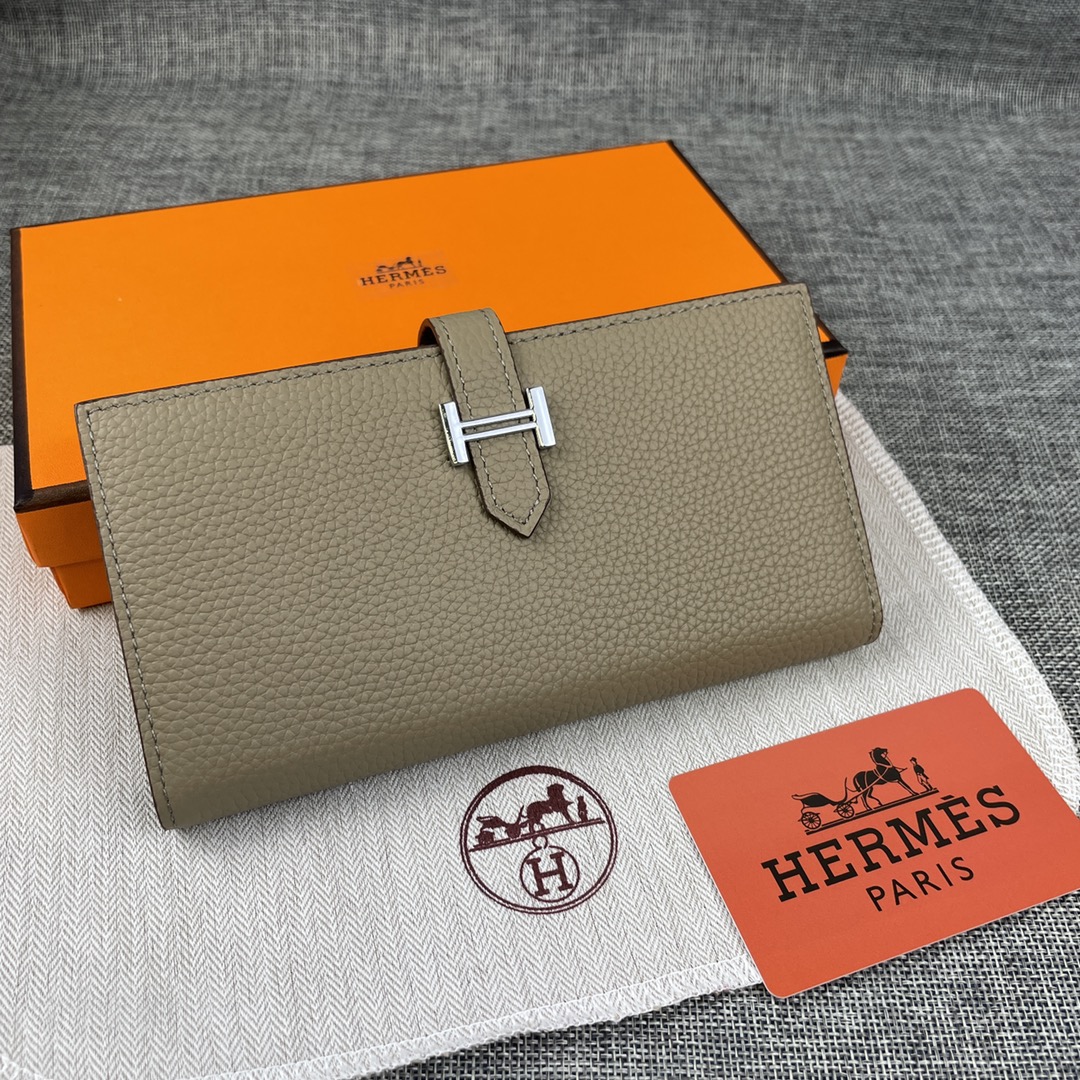 【Hermes 】二つ折り財布  9X17.5 CM -6色