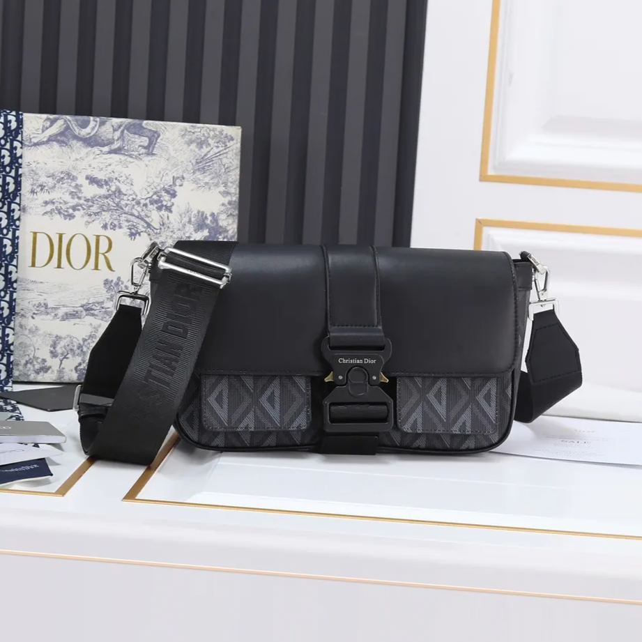 【DIOR】Hit the Road 27*17*9CM -2色
