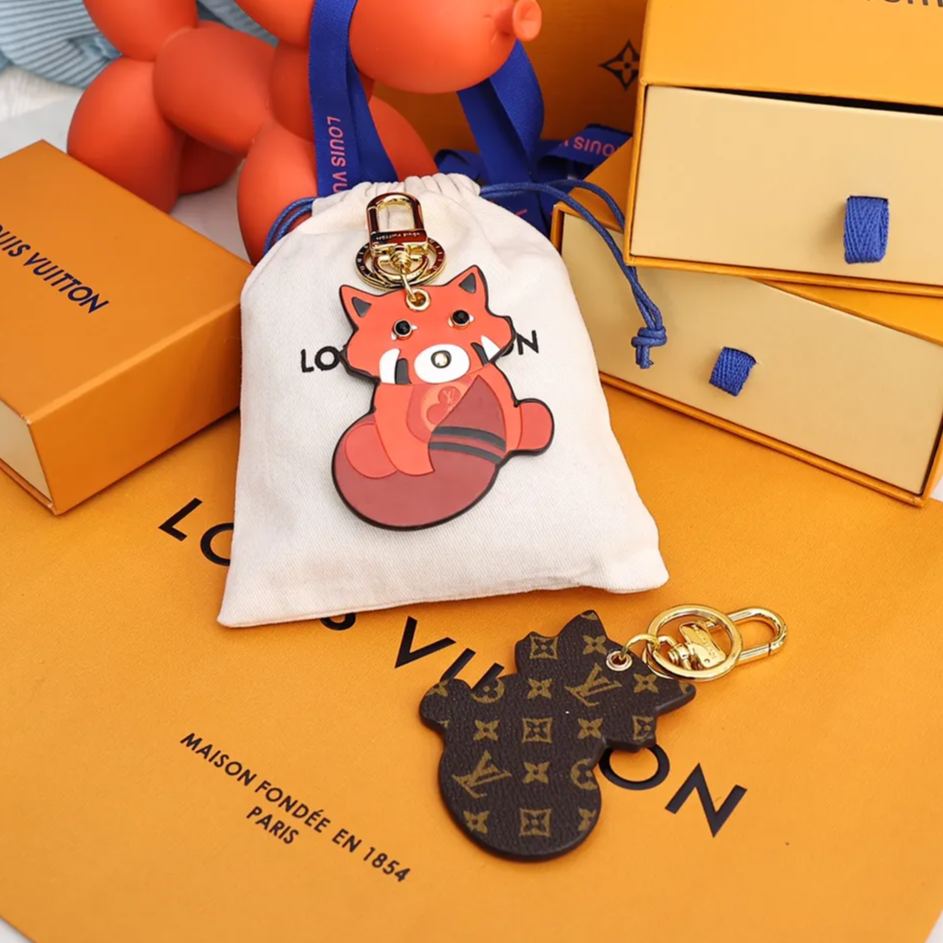 【LOUIS VUITTON】 キーホルダー