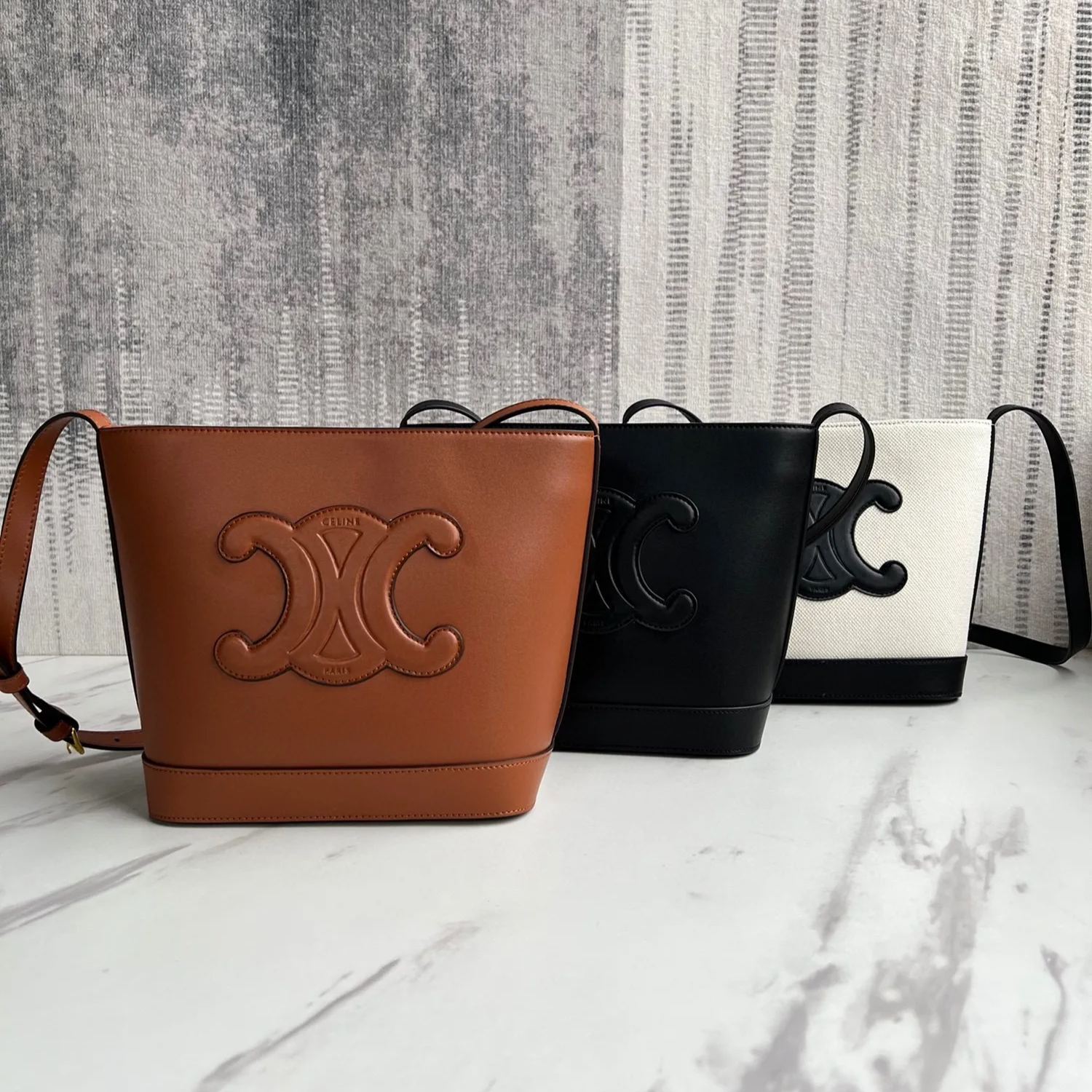 【CELINE】サイズ:30X23X13CM -3色