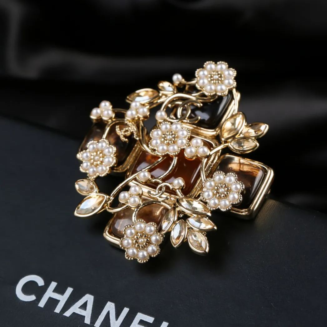 【ブローチ】★CHANEL★