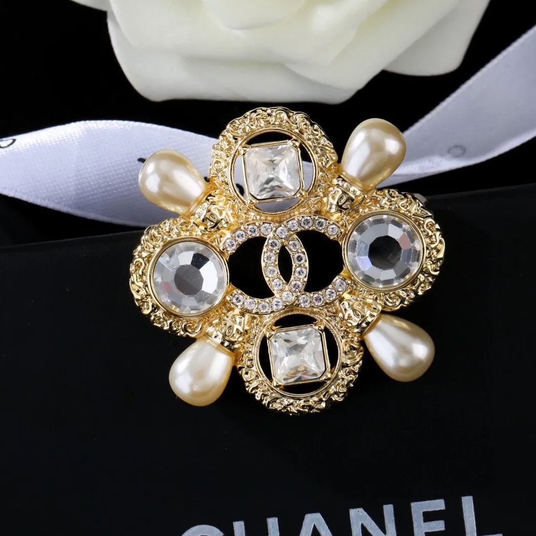 【ブローチ】★CHANEL★