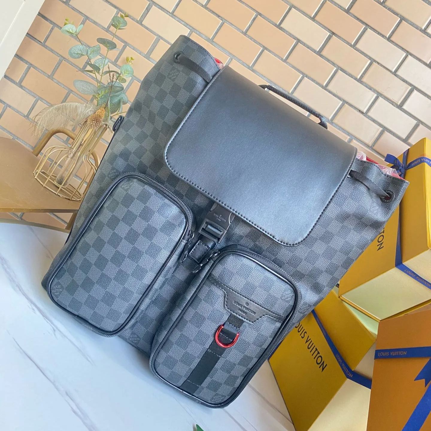 【LOUIS VUITTON】UTILITY -33x41x16cm