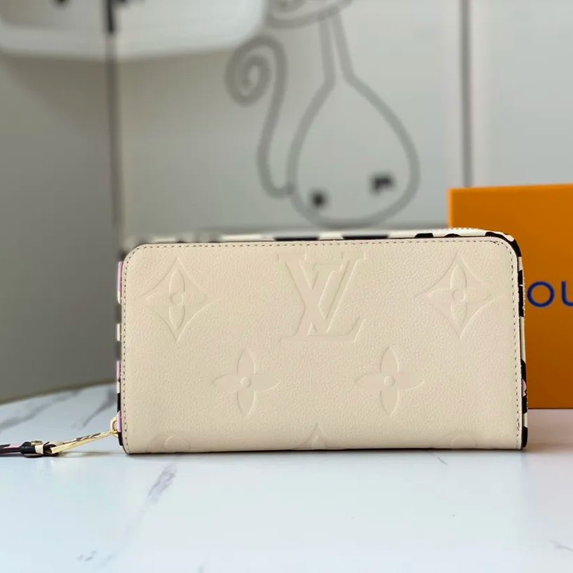 【LOUIS VUITTON】19.5 x 10.0 x 2.5 cm