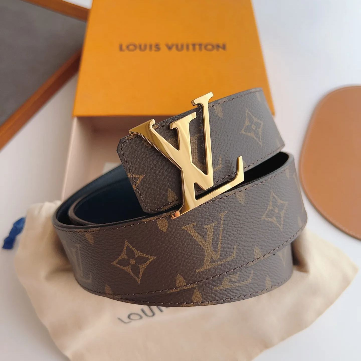 【Louis Vuitton】 メンズ  幅：3.4CM 長：105-125CM