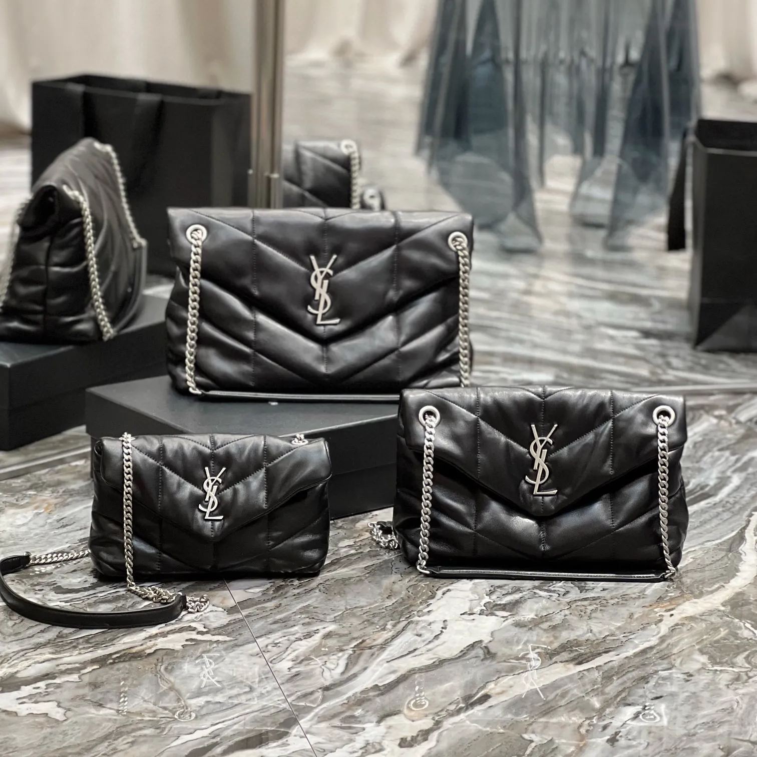 【SAINT LAURENT】𝙇𝙤𝙪𝙡𝙤𝙪 𝙋𝙪𝙛𝙛𝙚𝙧